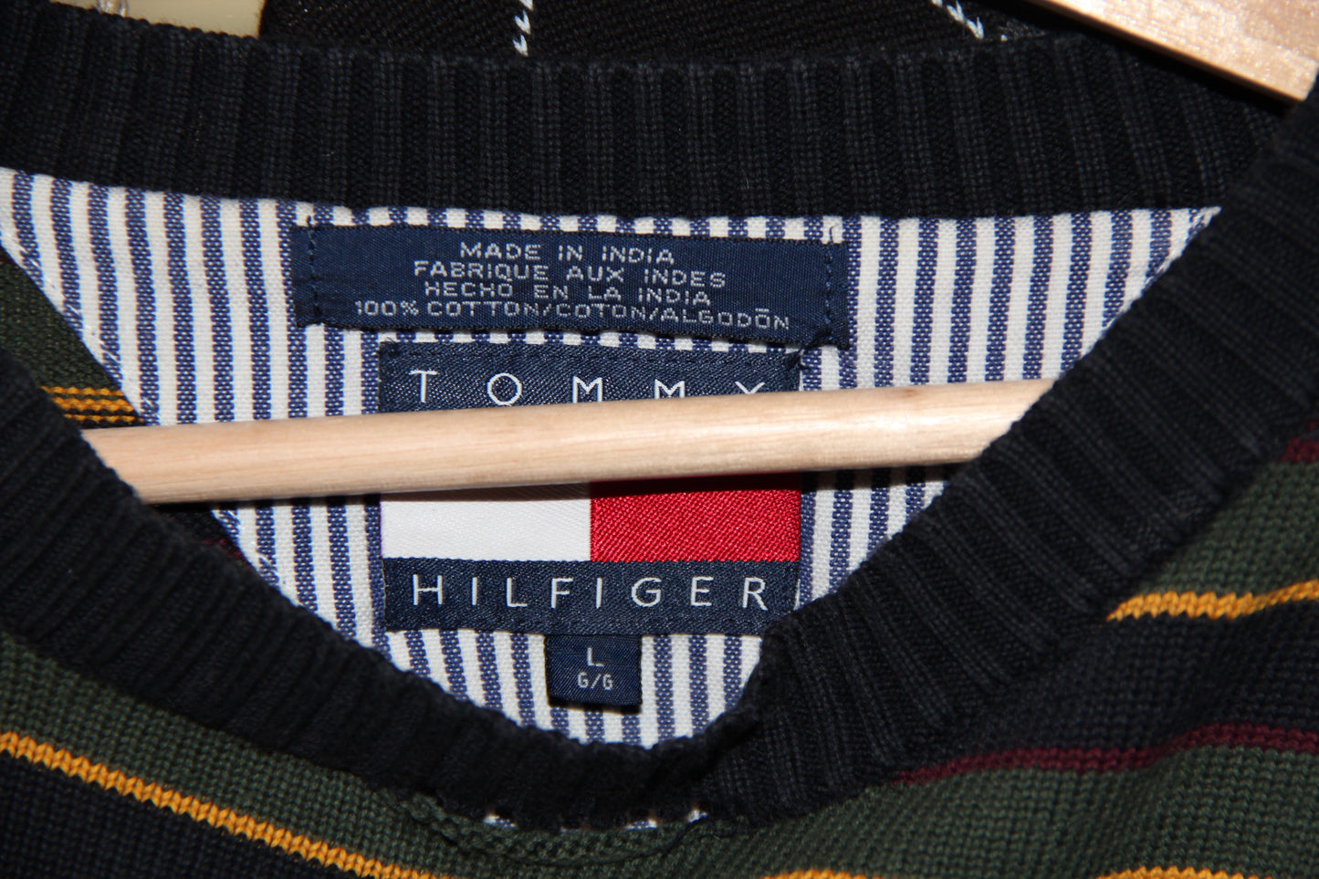 Vintage Tommy Hilfiger Strickpullover – Dunkelgrün/Gold Gestreift
