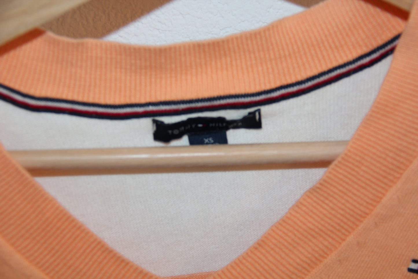 Vintage Tommy Hilfiger Pullover – Orange-Beige Streifen