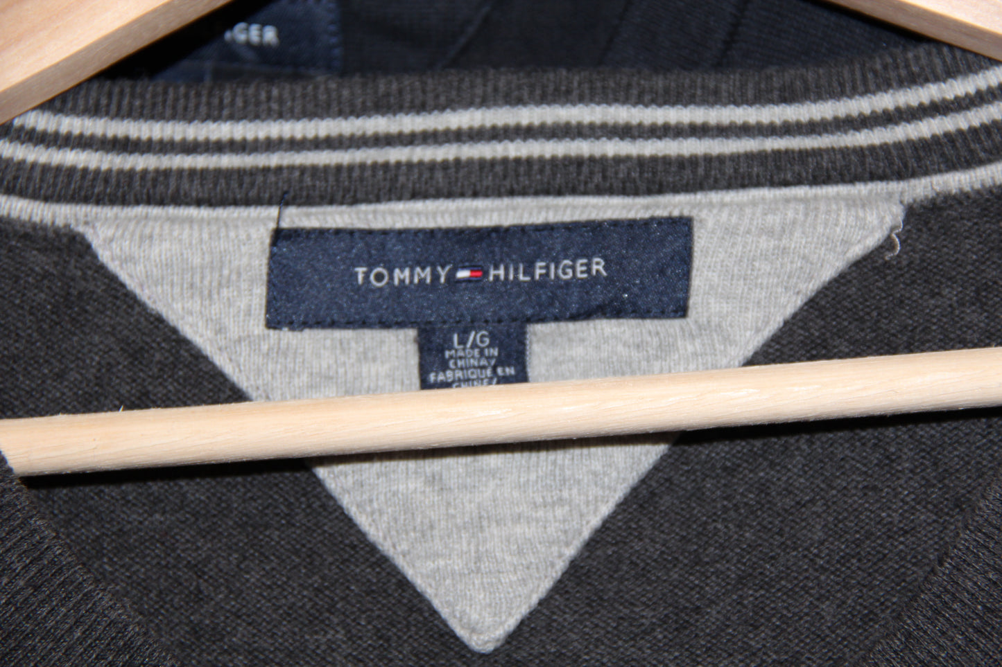 Vintage Tommy Hilfiger Pullover – Dunkelgrau