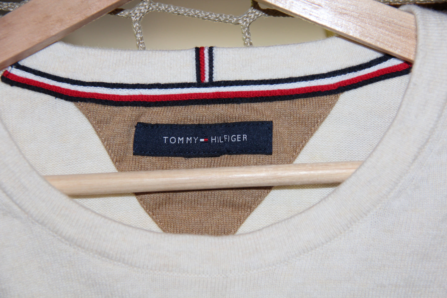 Vintage Tommy Hilfiger Pullover - Weiss mit schwarzen Streifen