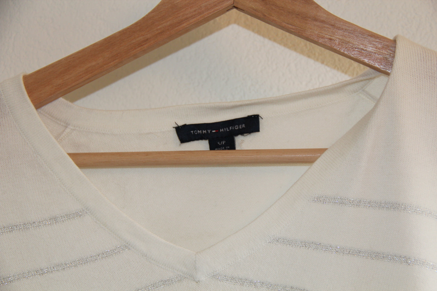 Tommy Hilfiger Pullover – Weiß mit Glitzerstreifen
