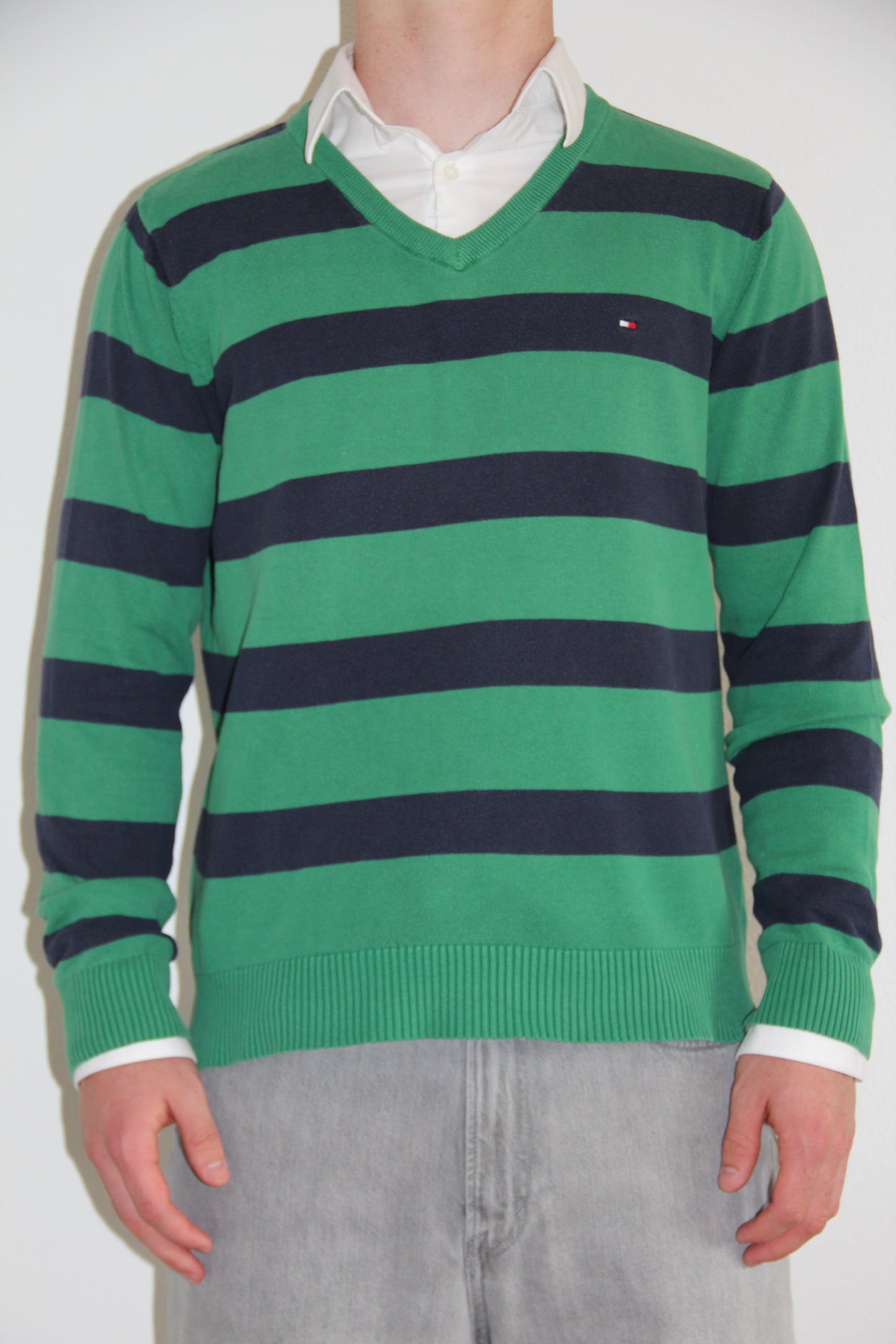 Vintage Tommy Hilfiger Pullover  – Grün/Navy Streifen